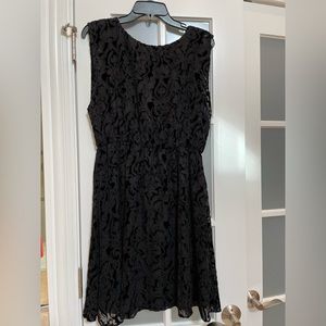 Alice and Olivia black patterned dress